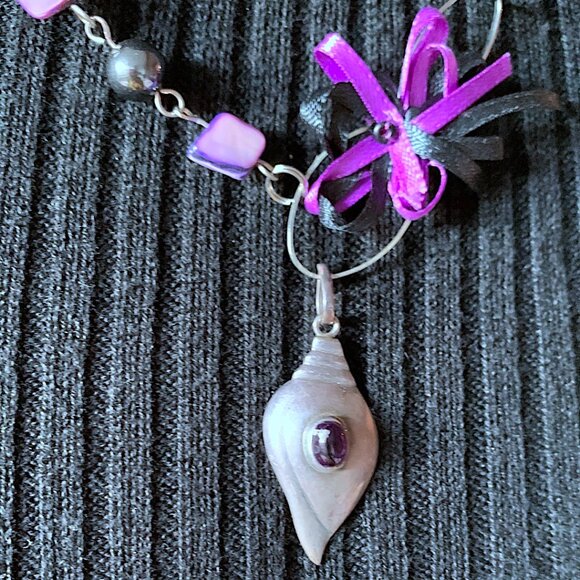 Handmade Pink & Black Beaded Necklace with Pendant - Picture 4 of 10